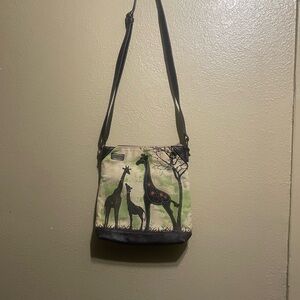 Chala Beige and Green Giraffe Design Bag good condition a little dirty in the
